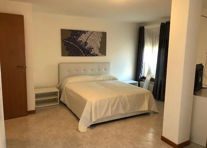 Viale Del Sole Apartman *